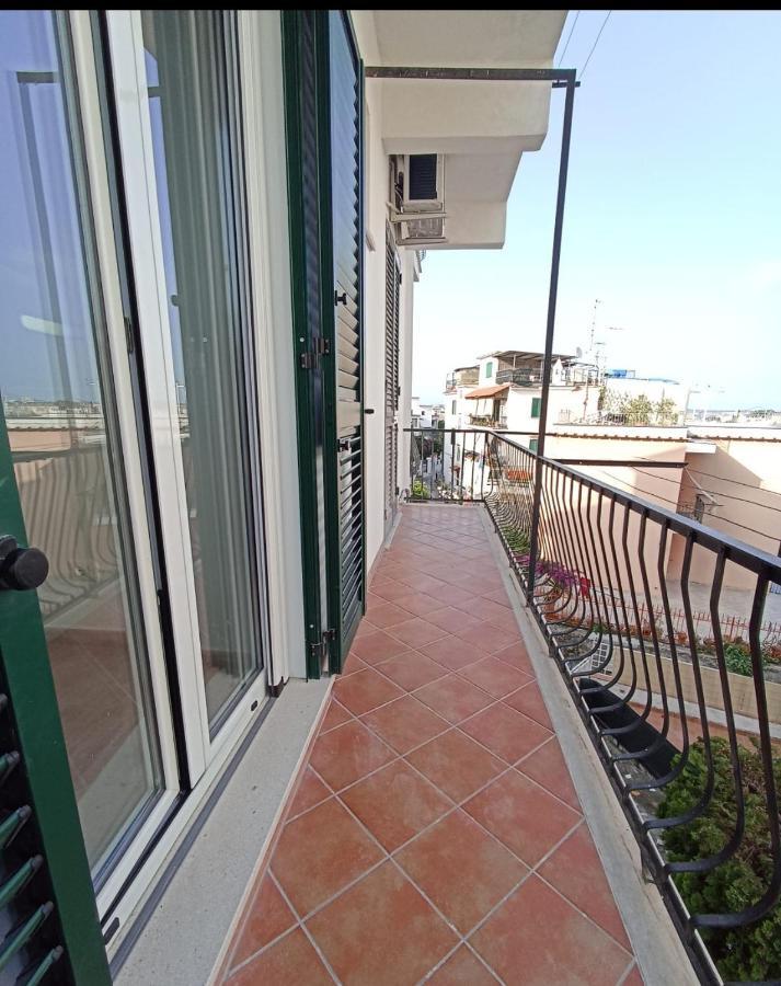 Holiday Home Ischia Luaran gambar